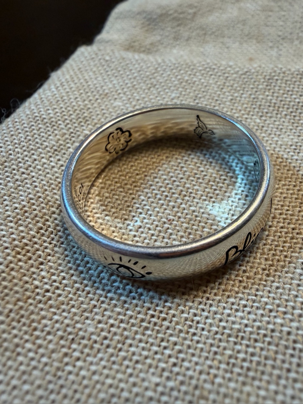New Authentic Gucci GG Logo Blind For Love Silver Ring - Picture 10 of 16